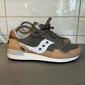 Saucony Shadow 5000 Olive and Beige Athletic Shoes